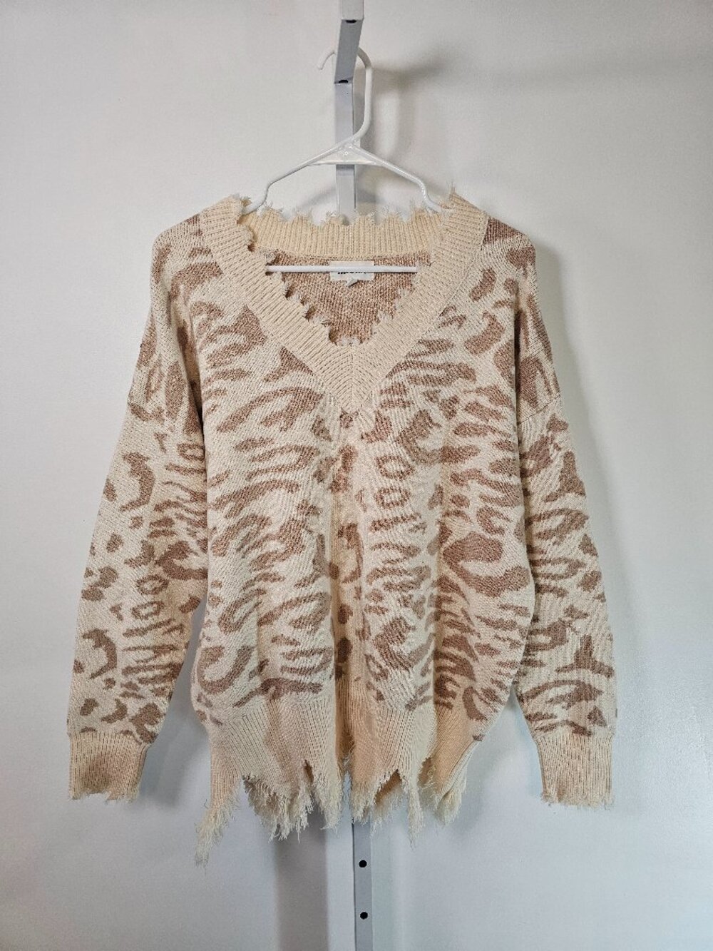 Adora Sweater Knit Cream Animal Print Fringe Grunge Casual M